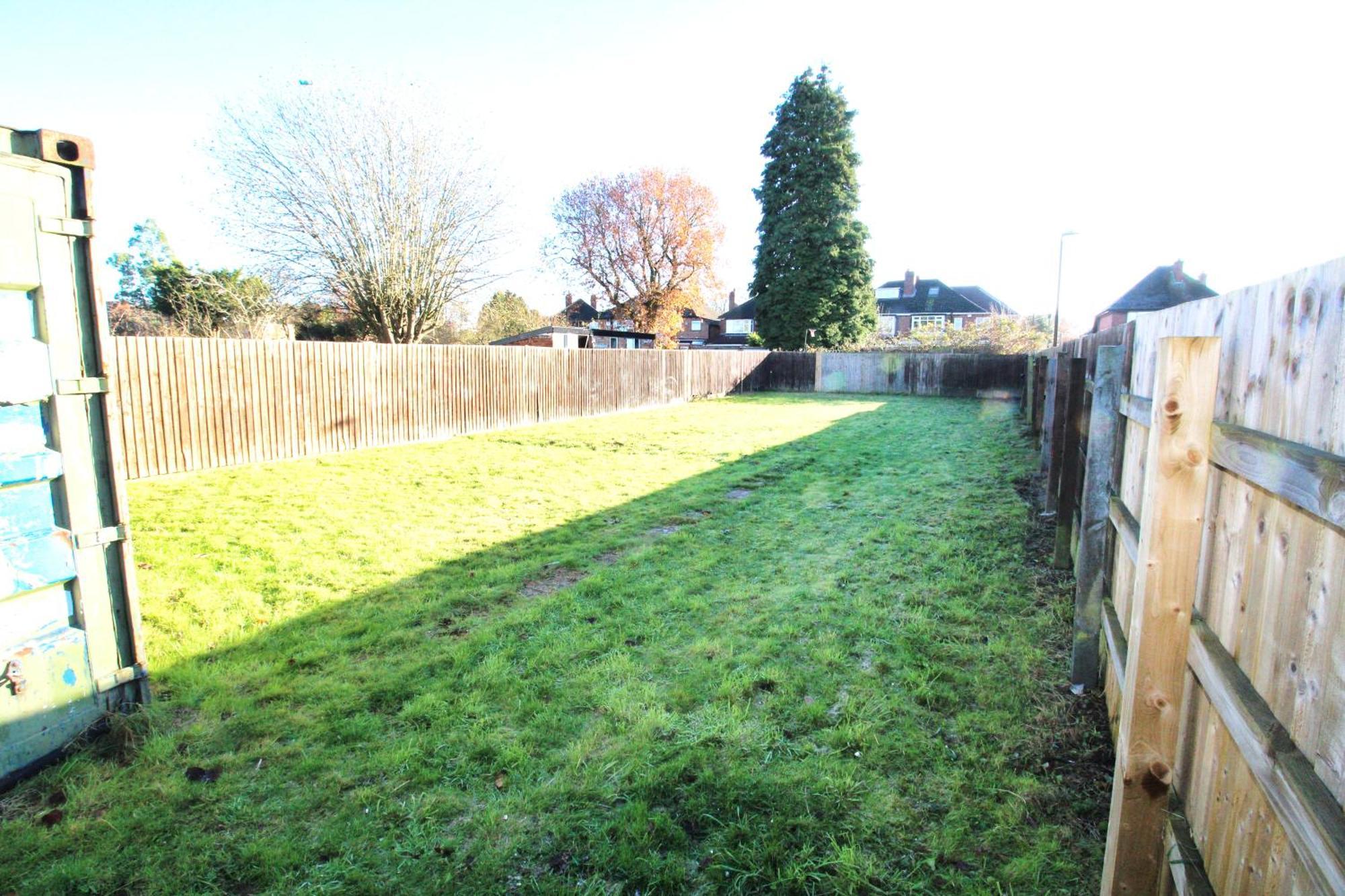 - Shirley - - Sleeps 8 - 3 Large Beds - Sofa Bed - Beautifully Refurbished - Very Large Enclosed Gardens - Off Street Parking - Fast Wifi Hébergement de vacances *